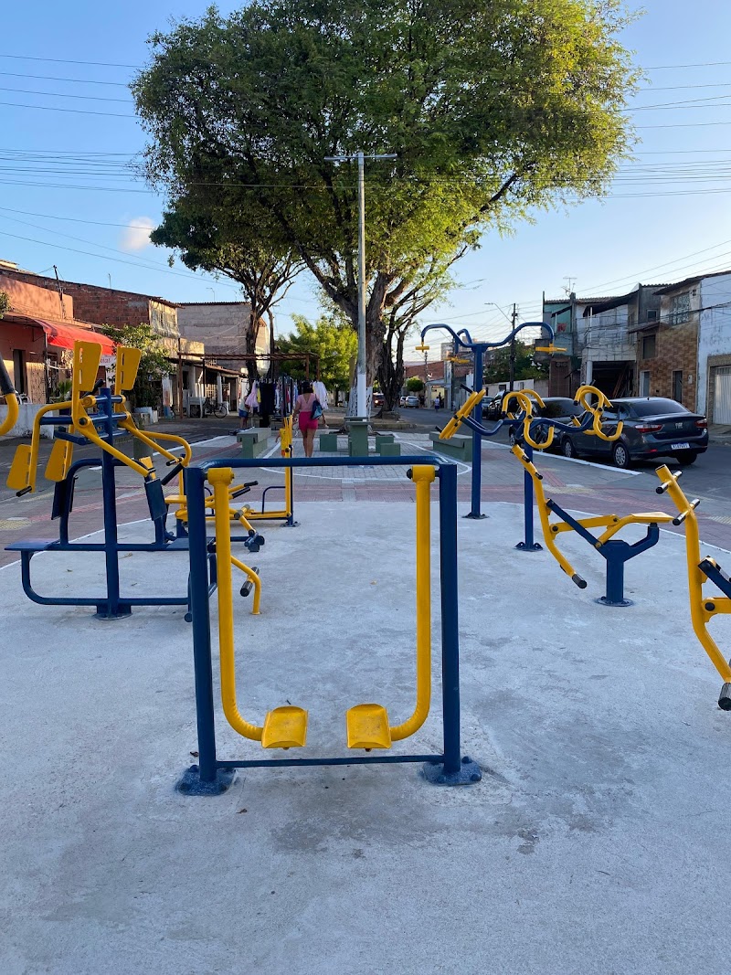 Cristo Redentor — Praça Obede Saraiva